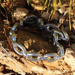 [5/$25] Nice Chunky Silver Link Bracelet